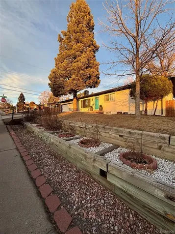 2704 S Zurich Court Denver CO 80236