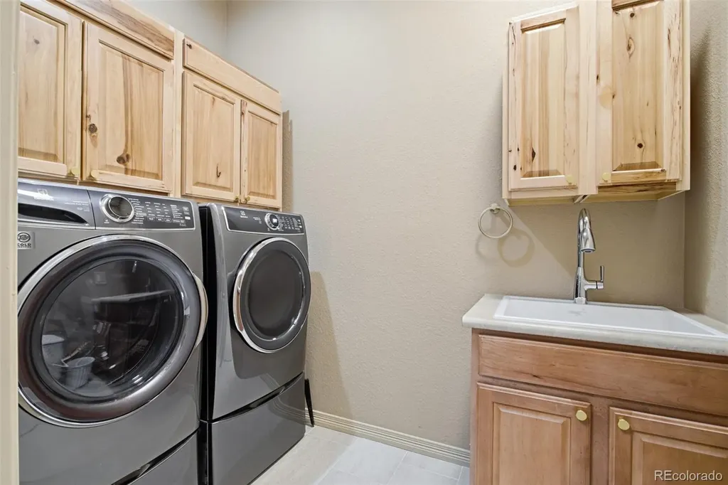 5309 W Hoover Drive Littleton CO 80123