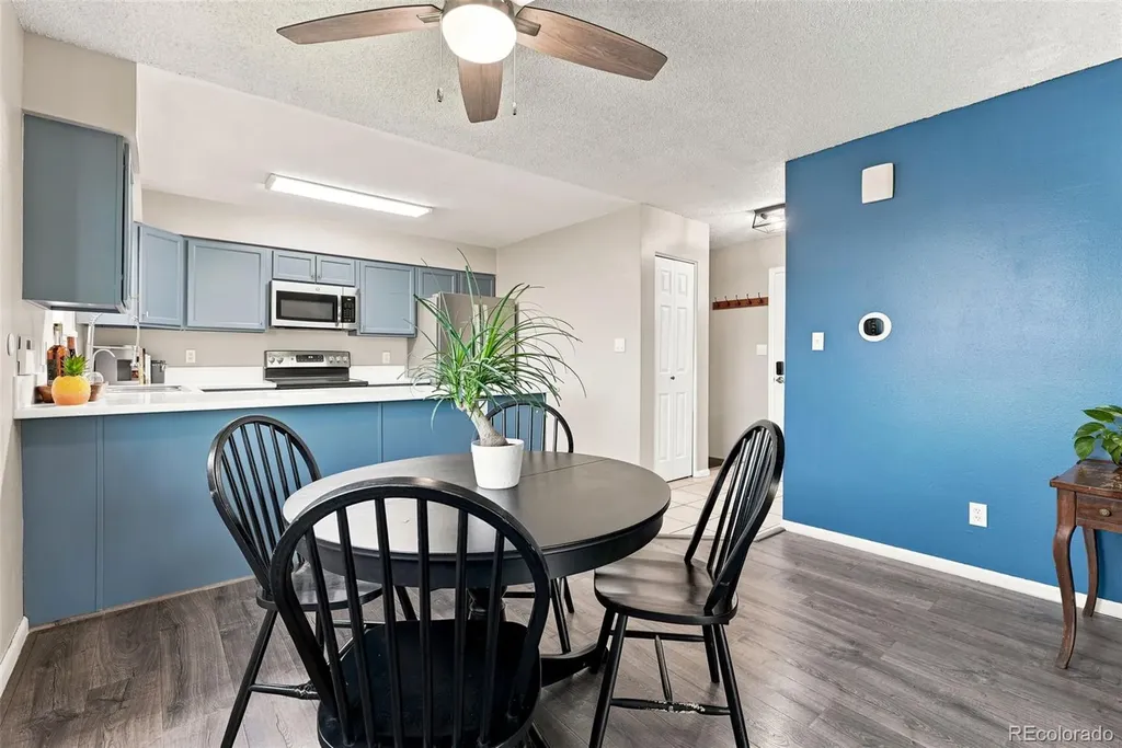 541 W Crestline Circle Littleton CO 80120
