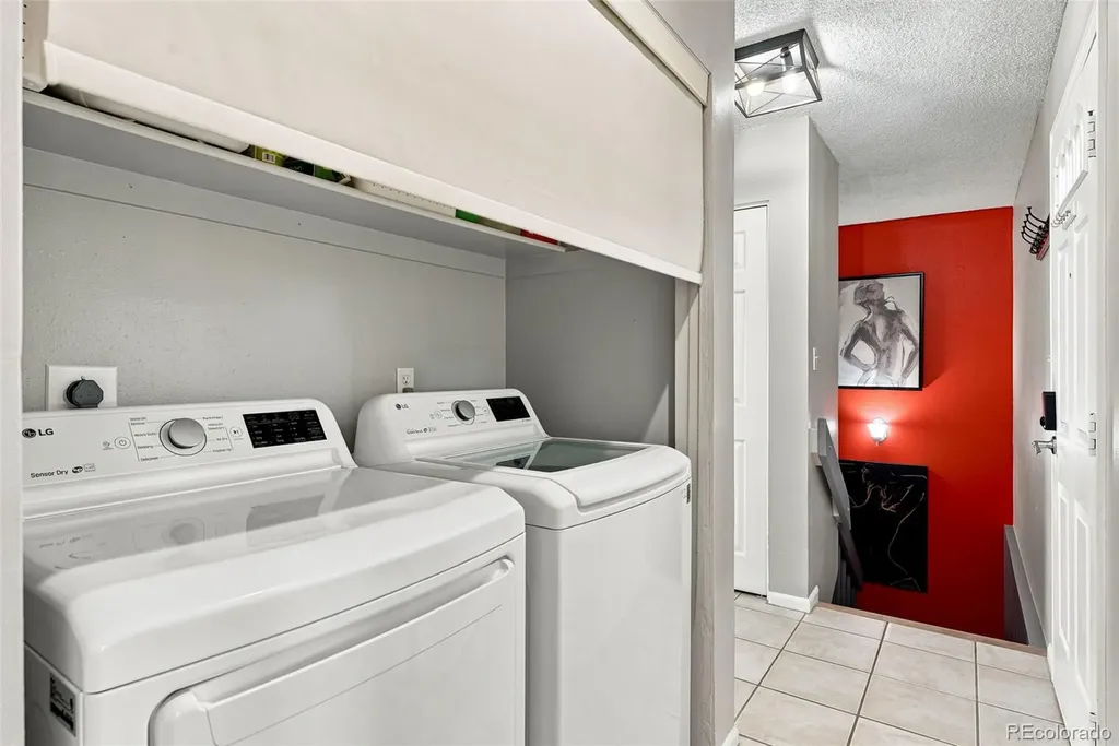 541 W Crestline Circle Littleton CO 80120
