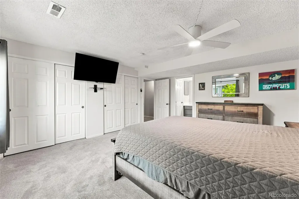 541 W Crestline Circle Littleton CO 80120