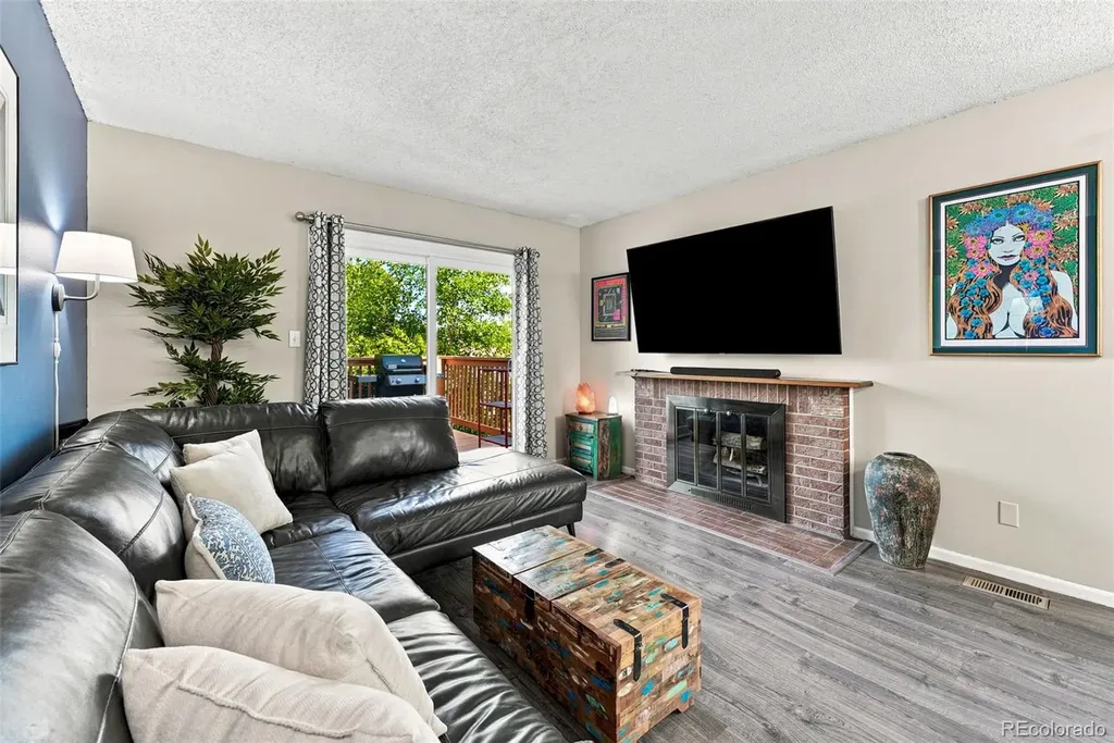 541 W Crestline Circle Littleton CO 80120