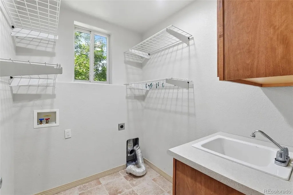 1107 S Ammons Street Denver CO 80232
