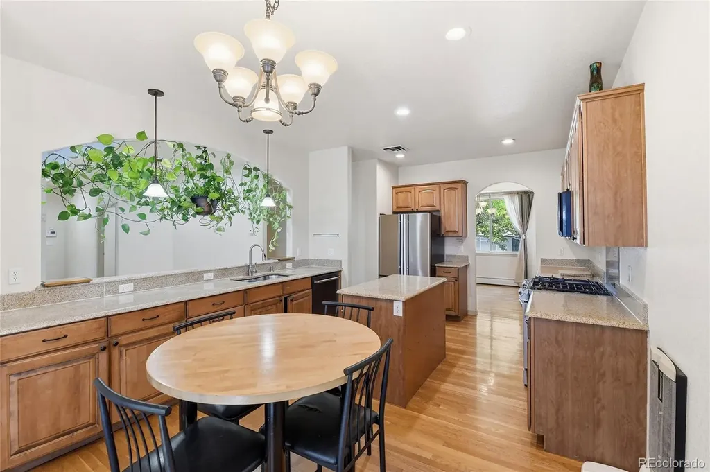 1107 S Ammons Street Denver CO 80232