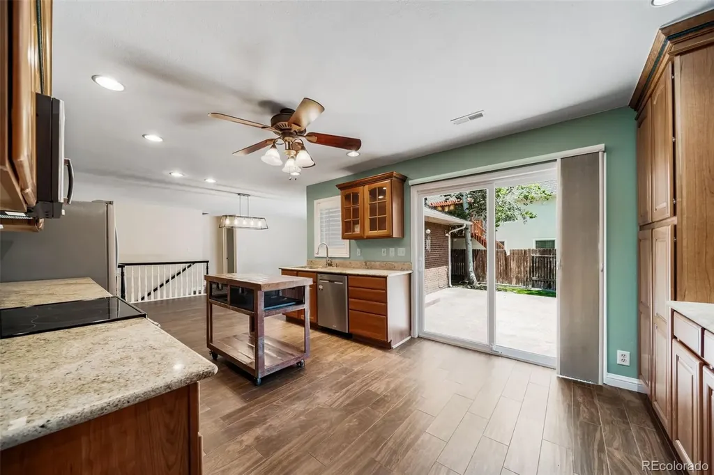 37 E 14th Place Broomfield CO 80020