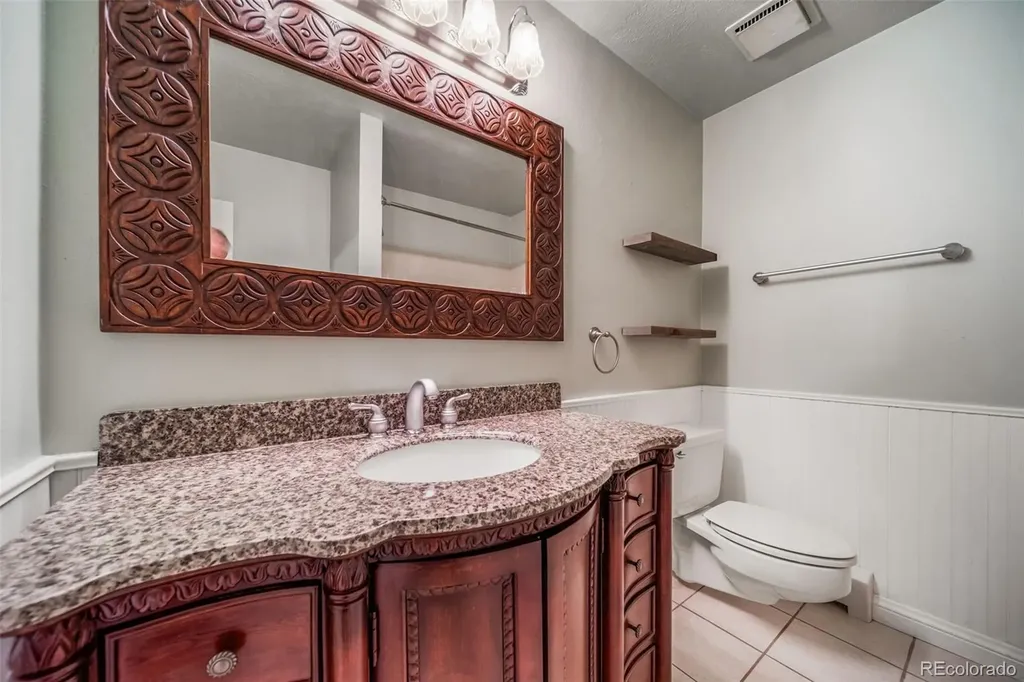 37 E 14th Place Broomfield CO 80020