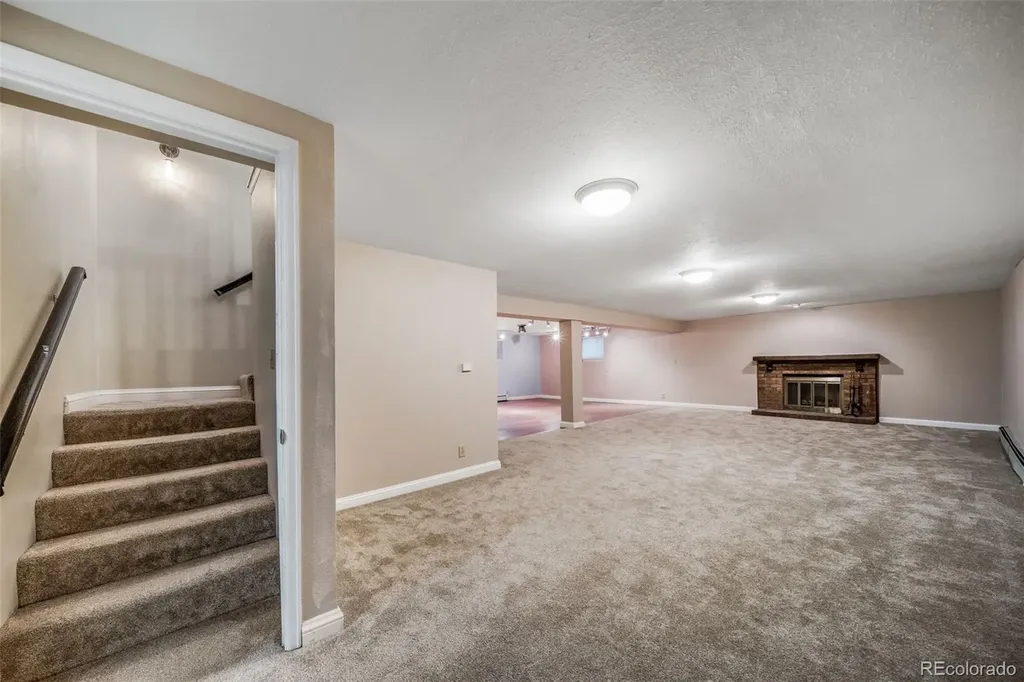 37 E 14th Place Broomfield CO 80020