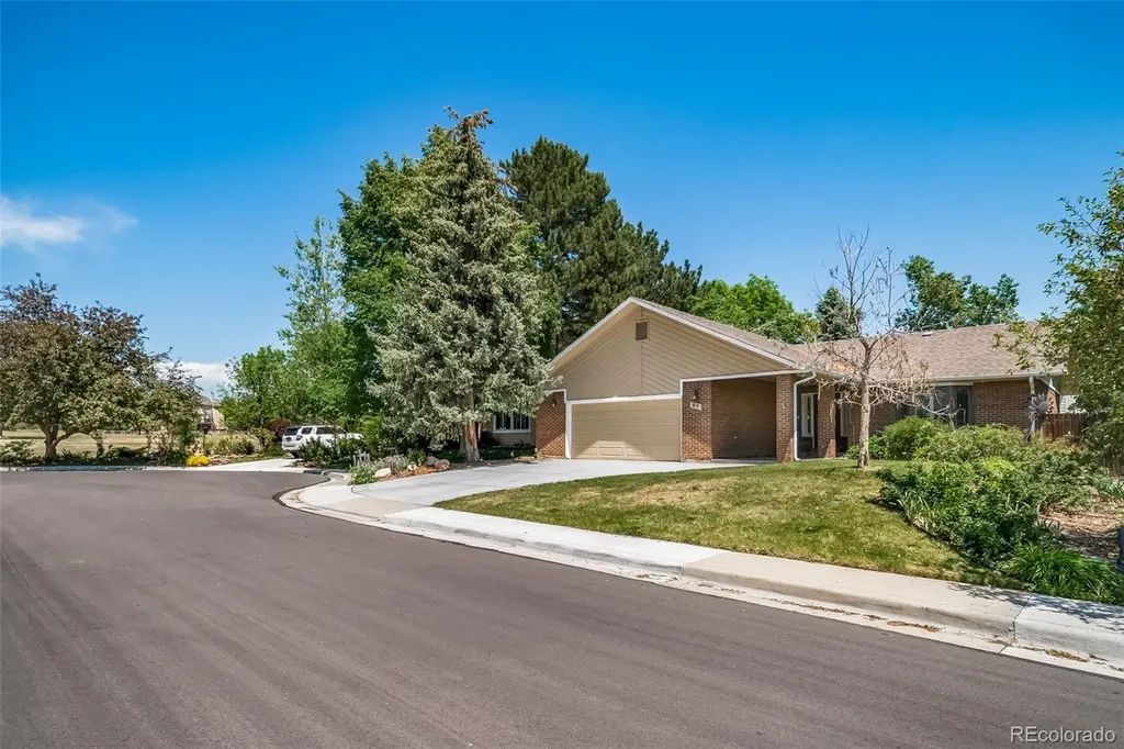37 E 14th Place Broomfield CO 80020