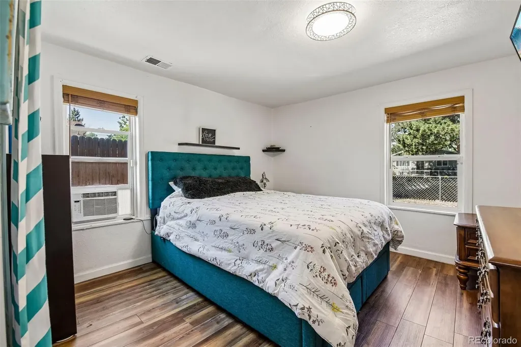 572 S Newton Street Denver CO 80219
