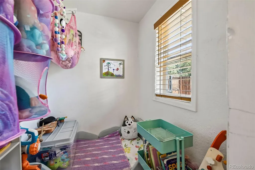 572 S Newton Street Denver CO 80219