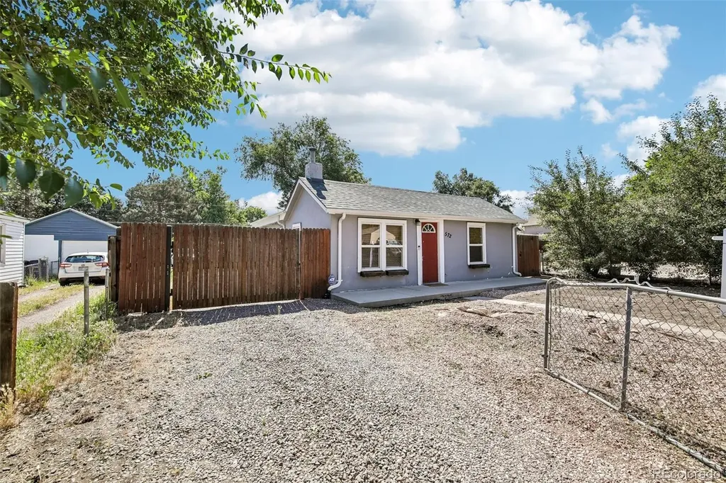 572 S Newton Street Denver CO 80219