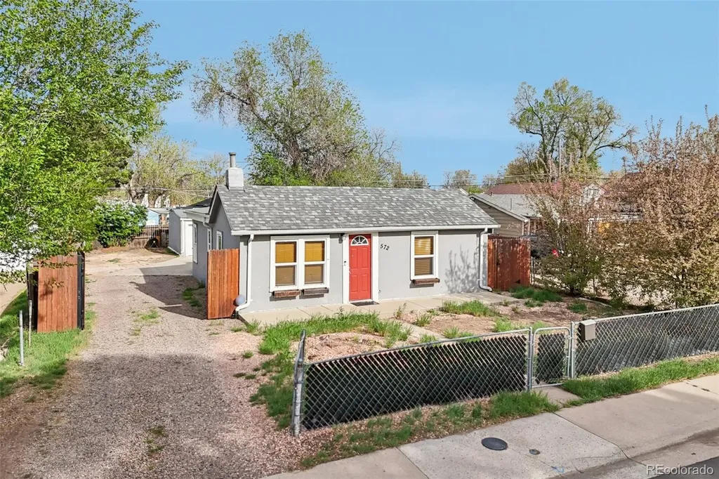 572 S Newton Street Denver CO 80219