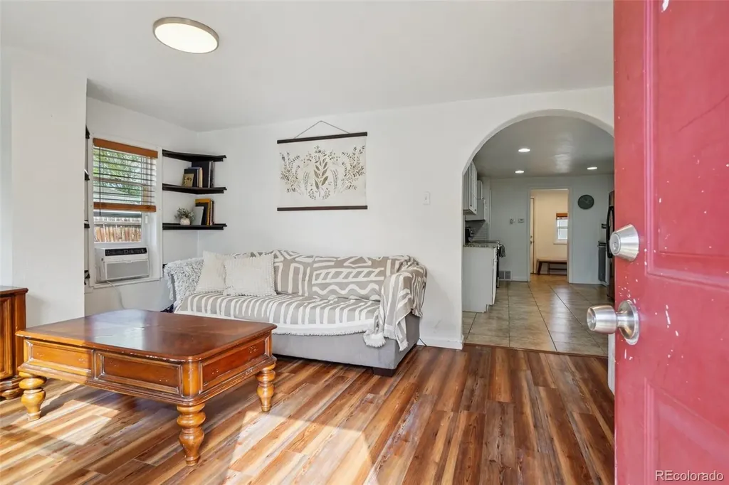 572 S Newton Street Denver CO 80219