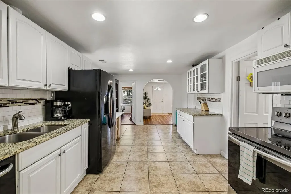 572 S Newton Street Denver CO 80219