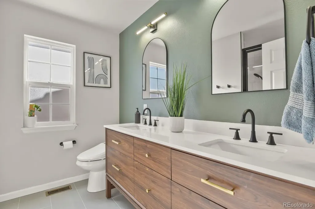 7413 S Memphis Street Aurora CO 80016