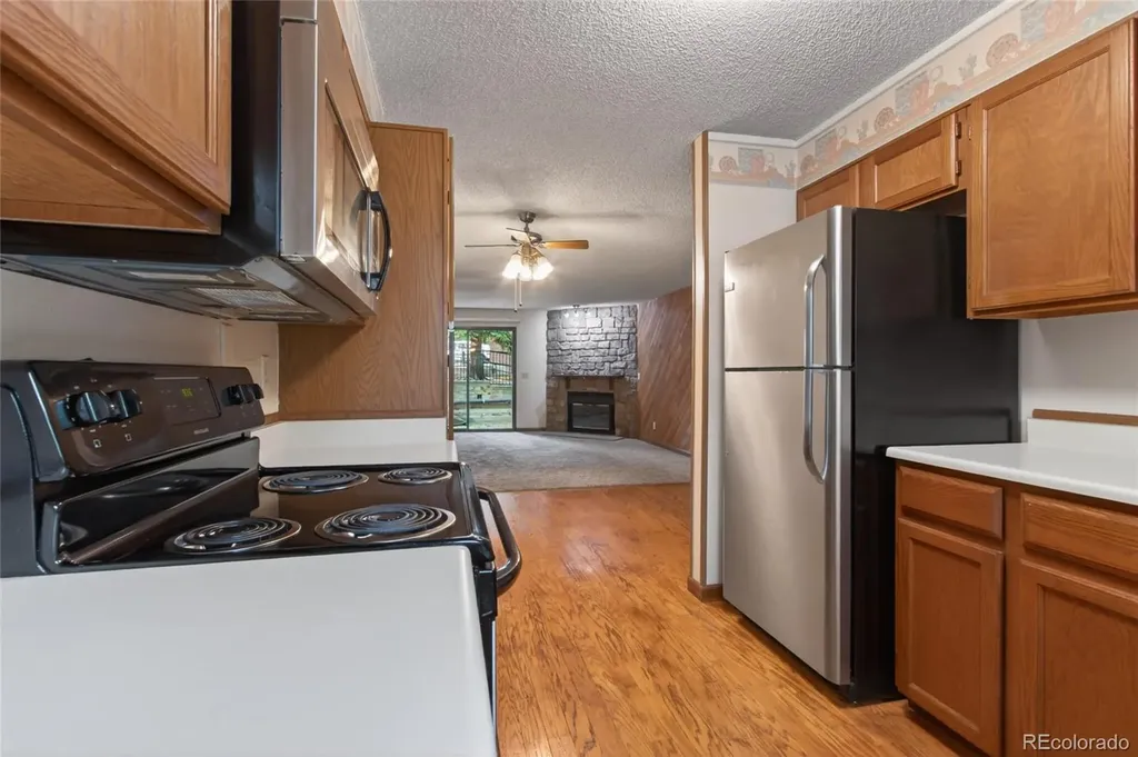 220 Wright Street Lakewood CO 80228