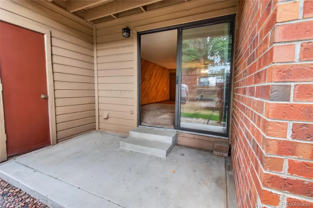 220 Wright Street Lakewood CO 80228