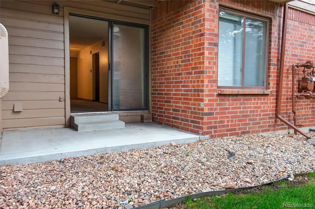 220 Wright Street Lakewood CO 80228
