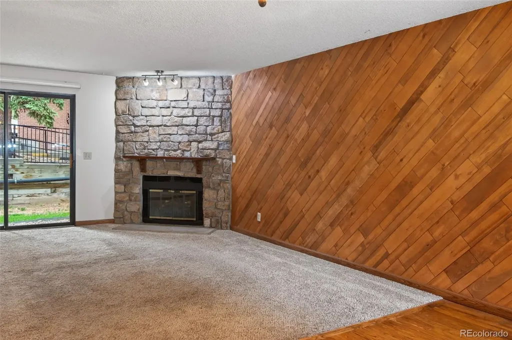 220 Wright Street Lakewood CO 80228
