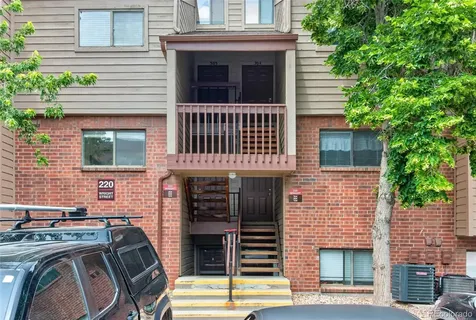 220 Wright Street Lakewood CO 80228
