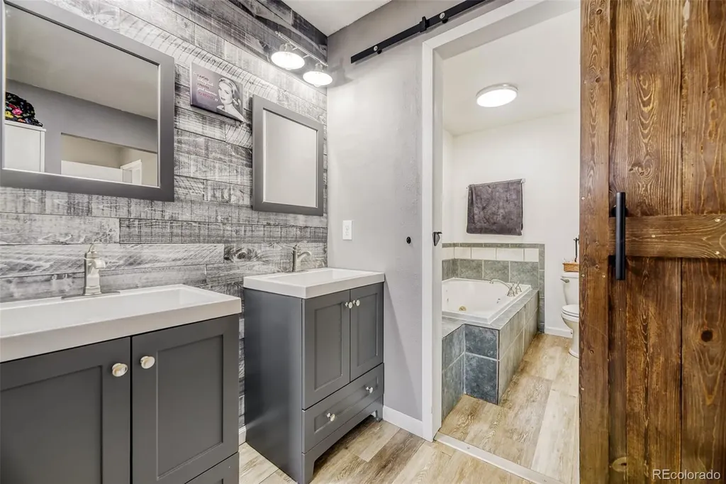 12341 W Layton Avenue Morrison CO 80465