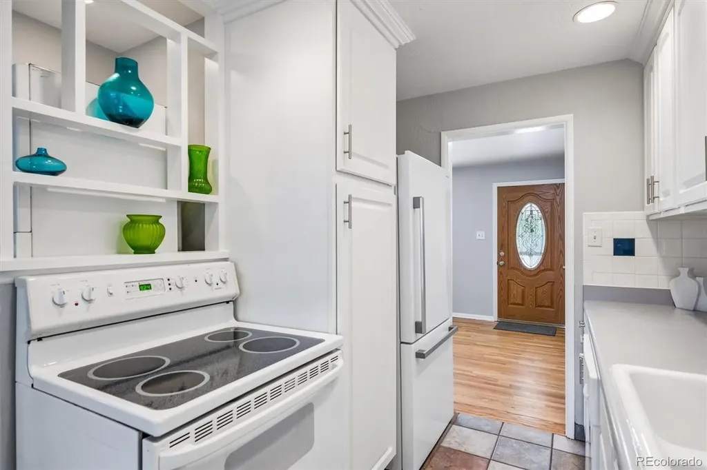 2689 S Meade Street Denver CO 80219