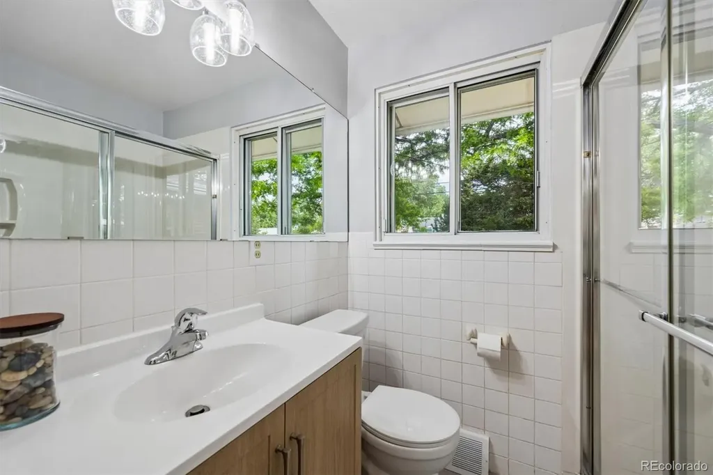 2689 S Meade Street Denver CO 80219