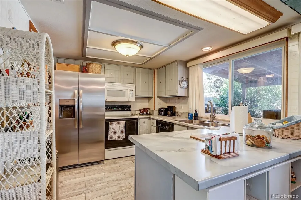 1183 S Troy Street Aurora CO 80012