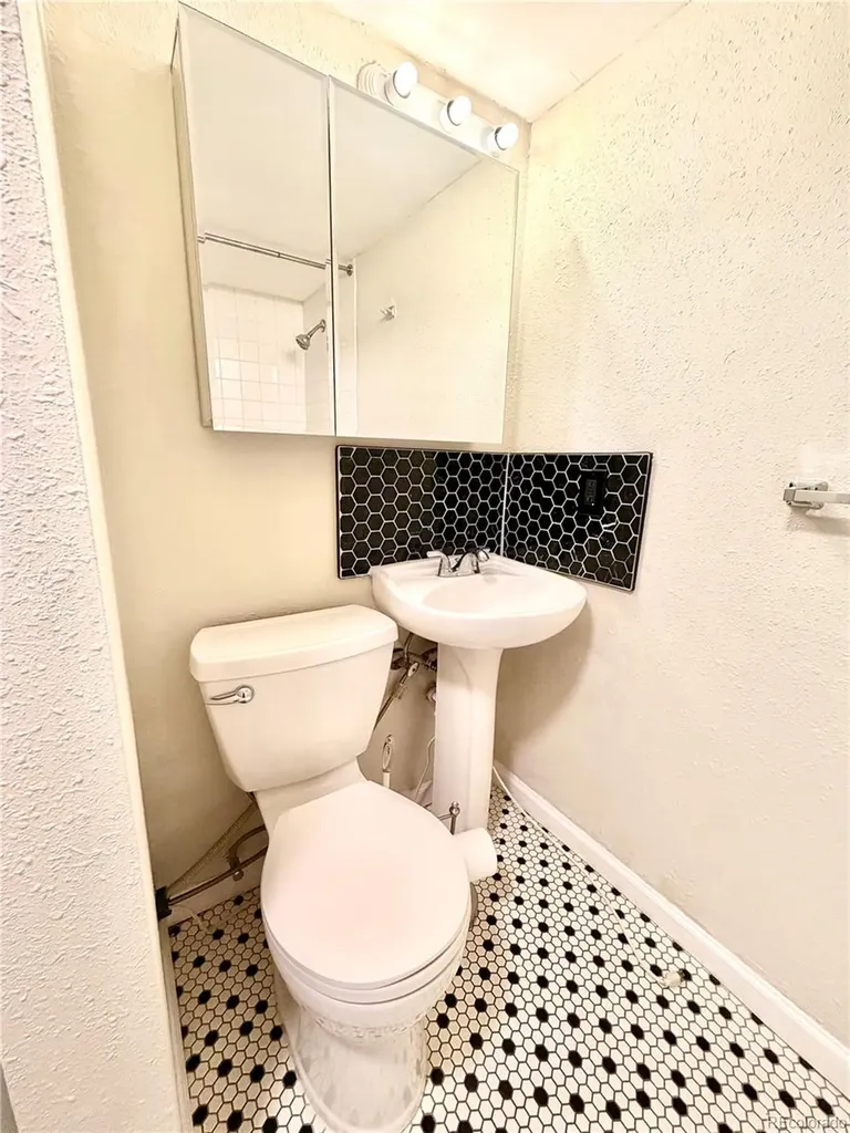 2480 W Caithness Place Denver CO 80211