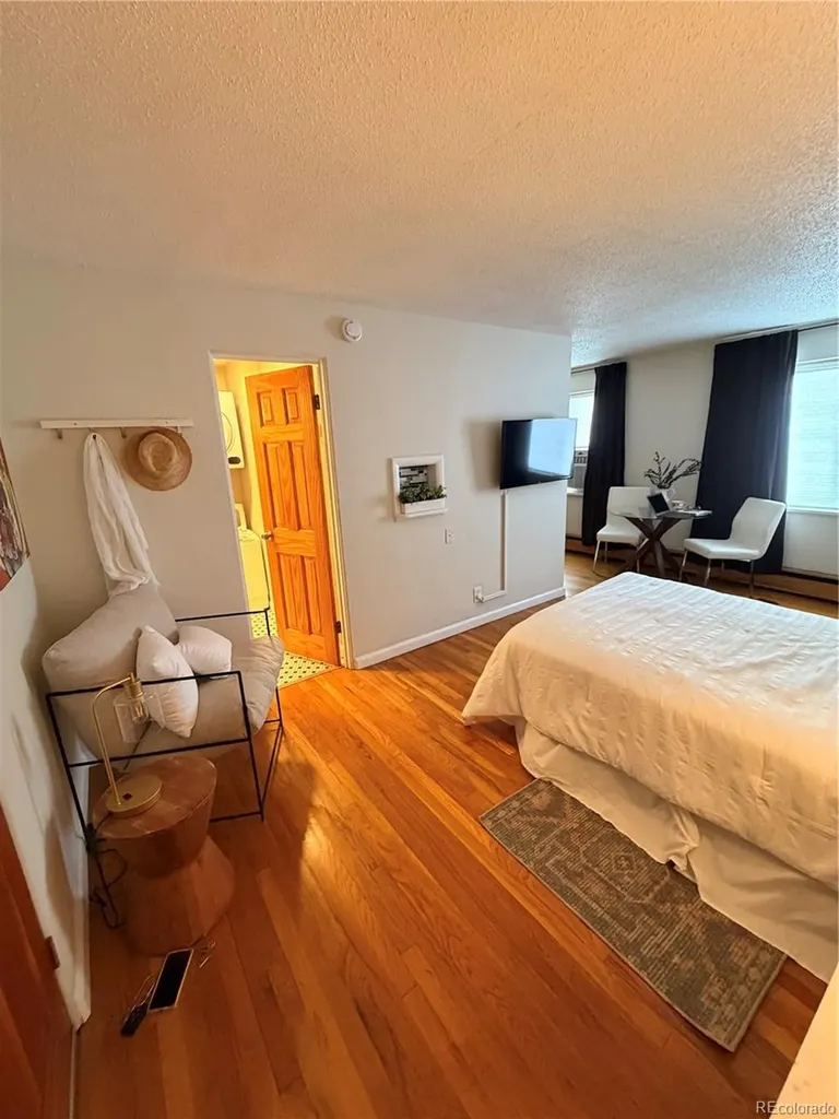 2480 W Caithness Place Denver CO 80211