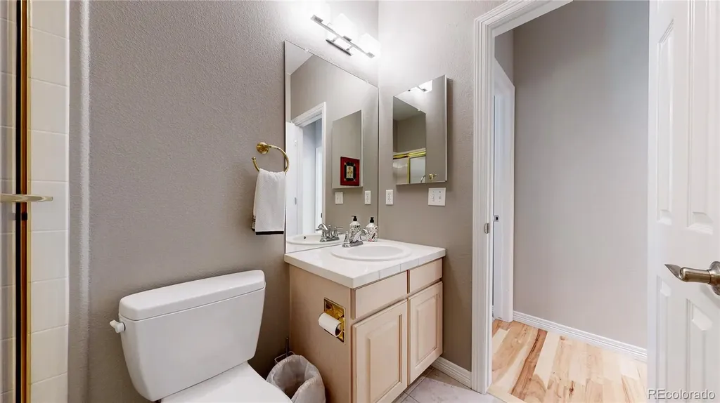 22132 E Quarto Place Aurora CO 80016
