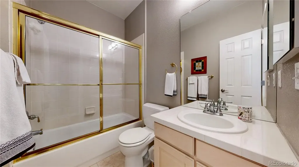 22132 E Quarto Place Aurora CO 80016