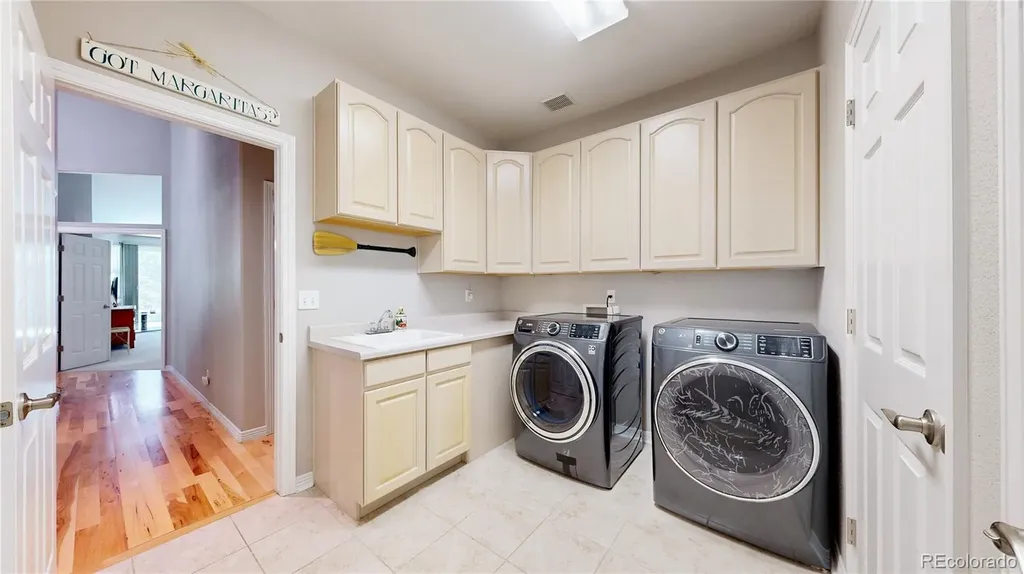 22132 E Quarto Place Aurora CO 80016