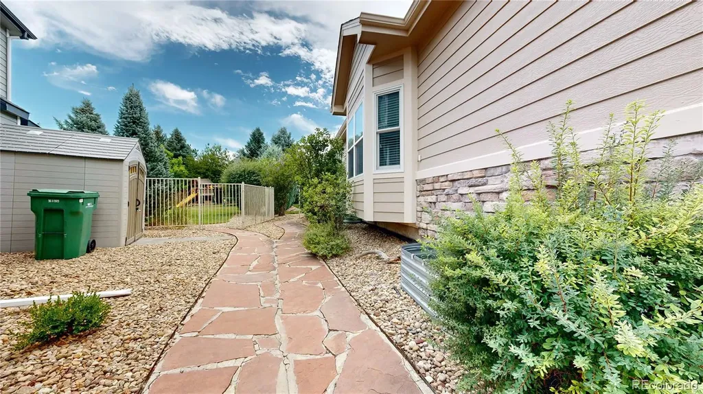22132 E Quarto Place Aurora CO 80016