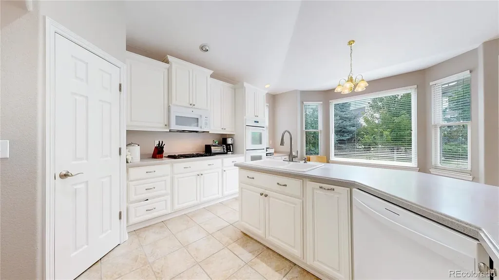 22132 E Quarto Place Aurora CO 80016