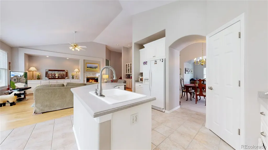 22132 E Quarto Place Aurora CO 80016