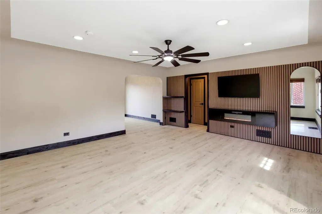 5065 Eliot Street Denver CO 80221