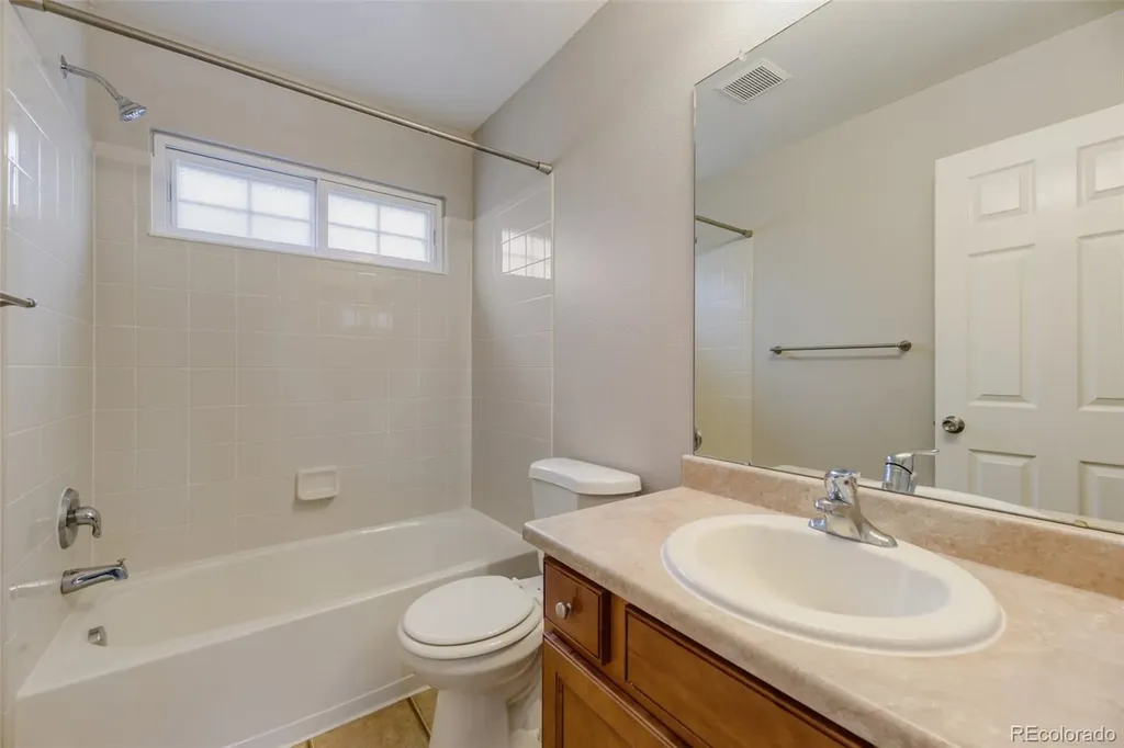2414 S Ireland Court Aurora CO 80013