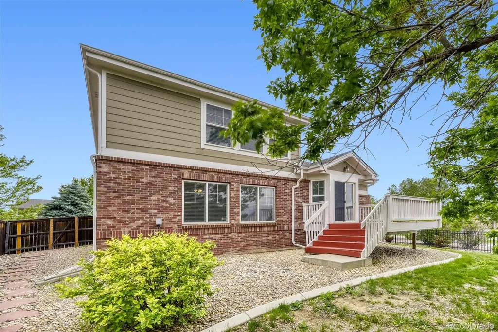 2414 S Ireland Court Aurora CO 80013