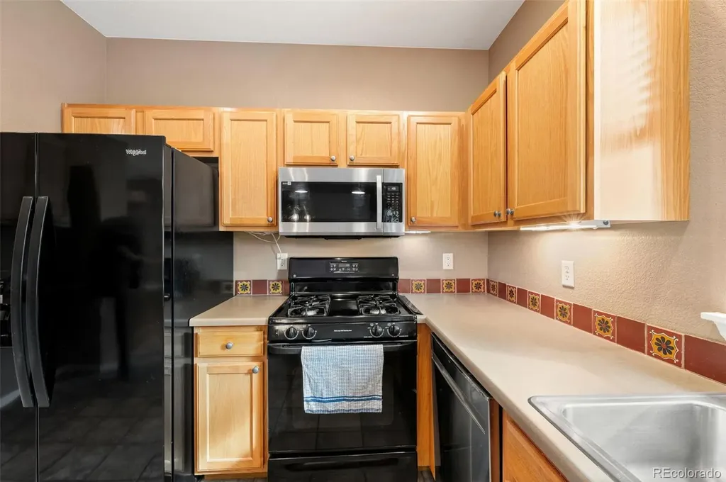 2237 Watersong Circle Longmont CO 80504
