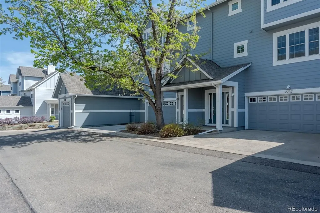 2237 Watersong Circle Longmont CO 80504