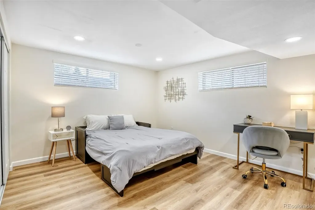 2923 S Reading Court Denver CO 80231