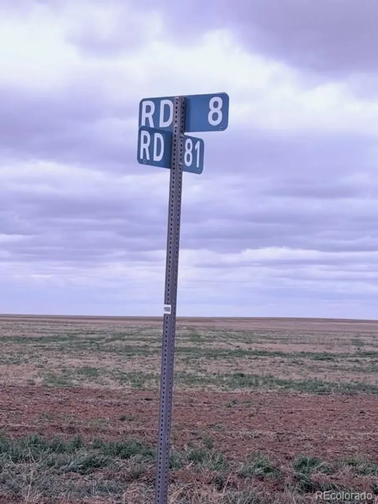 . Wcr 81 And Co Road 8 Roggen CO 80652