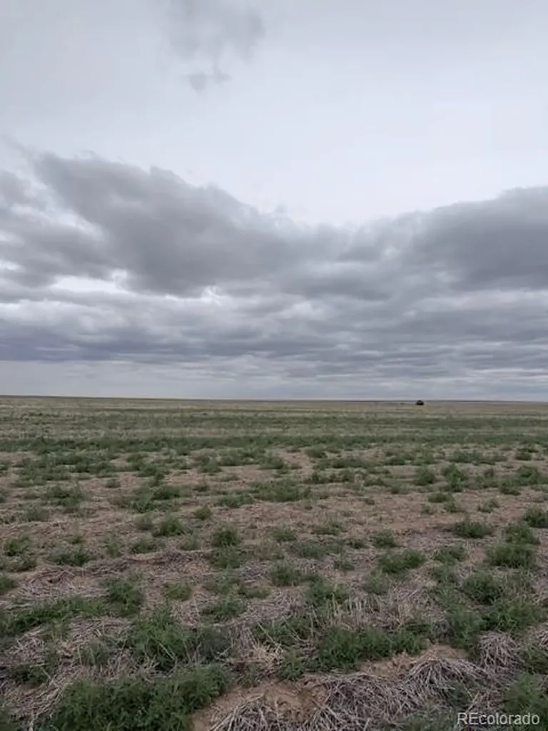 . Wcr 81 And Co Road 8 Roggen CO 80652