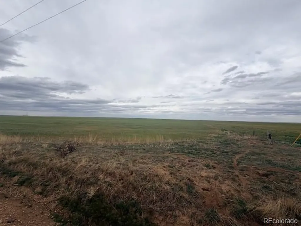 . Wcr 81 And Co Road 8 Roggen CO 80652