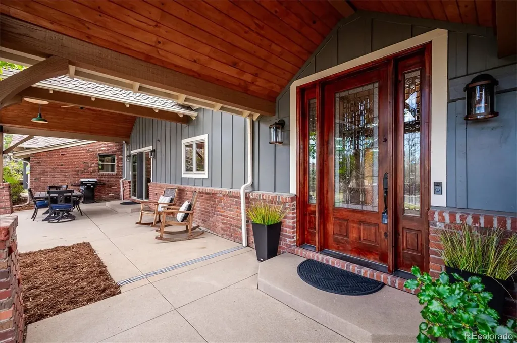 8830 W Bear Creek Drive Lakewood CO 80227