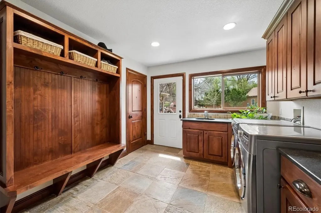 8830 W Bear Creek Drive Lakewood CO 80227