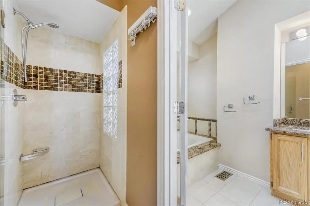 2083 S Xenia Way Denver CO 80231