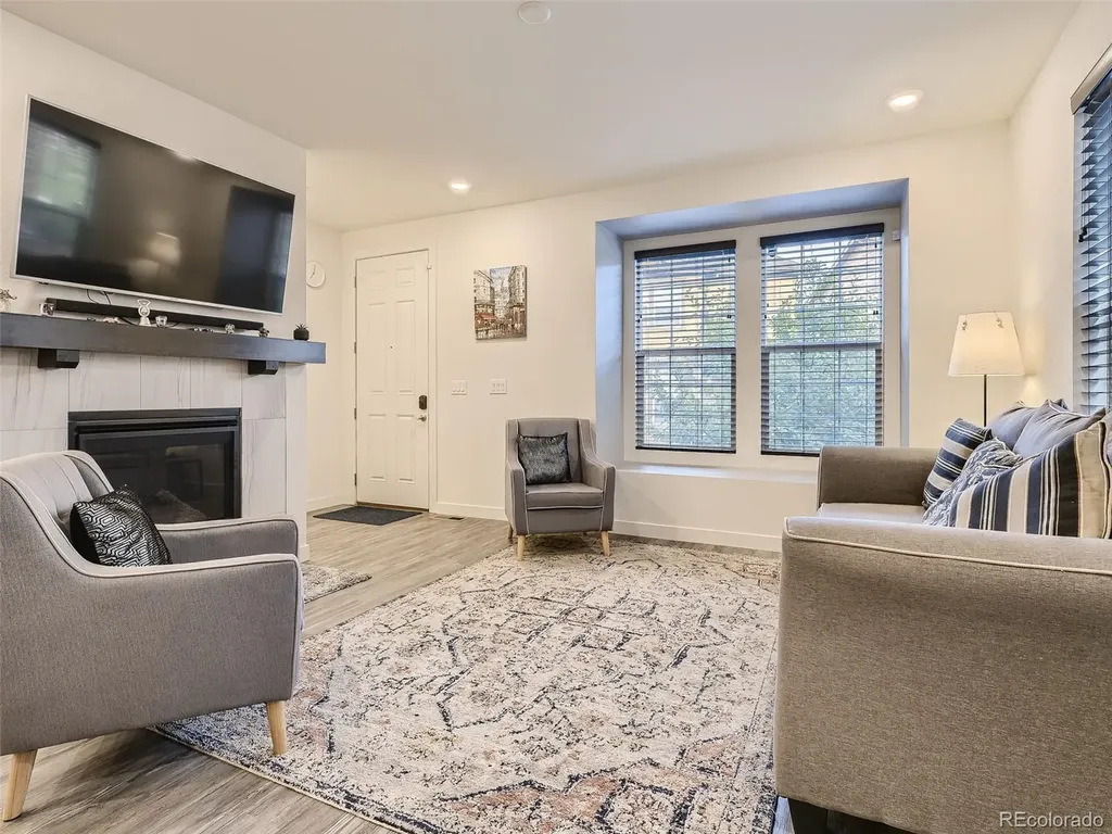 7572 S Yakima Court Aurora CO 80016