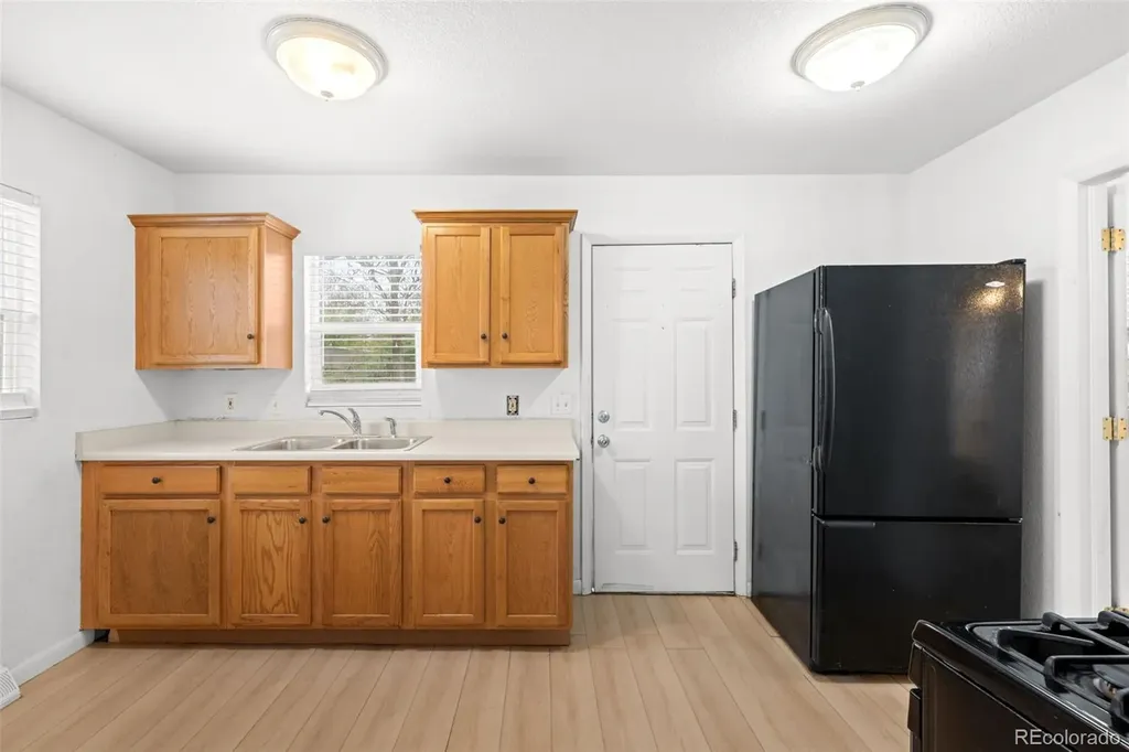 949 S Perry Street Denver CO 80219